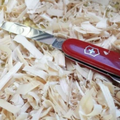 Victorinox Waiter - Red -Summit Outfitters 0.3303 4 600x600 19bbaf6c 1bc0 43dd 8754 5c2e3dd548dd