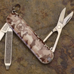 Victorinox Classic Camouflage Blistered -Summit Outfitters 0.6223.941B1 5 600x600 8a067bd2 4e17 4d63 9d0a d94621a8c2ed