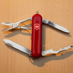 Victorinox Midnight Manager - Red 7 Victorinox Midnight Manager - Red -Summit Outfitters 0.6366 5 600x600 b5f26456 c392 43a6 ac09 c429e0da3bf0