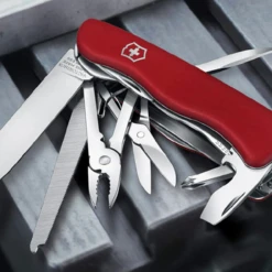 Victorinox Work Champ - Red -Summit Outfitters 0.8564 3 600x600 ab7407e3 b378 49fa 844a d7f8df3418a2