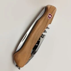 Victorinox Ranger Wood - Walnut -Summit Outfitters 0.9561.63B1 7 600x600 b4e6a1fa b161 40d9 9cc1 b976785d3df2