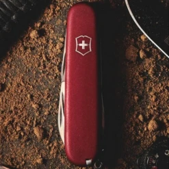 Victorinox Compact - Red -Summit Outfitters 1.3405 3 600x600 6a6c1461 44e1 4ad8 bbf3 755c08700490