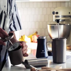 Snow Peak Stainless Vacuum Bottle Tsuzumi 350 Black -Summit Outfitters 4 1ec3c7ae 23e7 444b adc9 3e74e7ddf0de