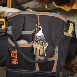 Nite Ize KeyRack Locker® Steel - S-Biner® -Summit Outfitters KLK 11 R3 8 600x600 a005d574 1dde 45be b406 6ef711094a31