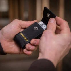 Leatherman Nylon Sheath With Pockets -Summit Outfitters LM934932 7 600x600 22bb4eb1 cc40 49dc 95c7 27f5d507c71c