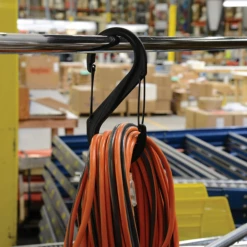 Nite Ize S-Biner Double Carabiner #10 -Summit Outfitters SBP10 03 01BG 2 600x600 e46b5eb4 3462 44ef 9b97 a565ecb2eb3f